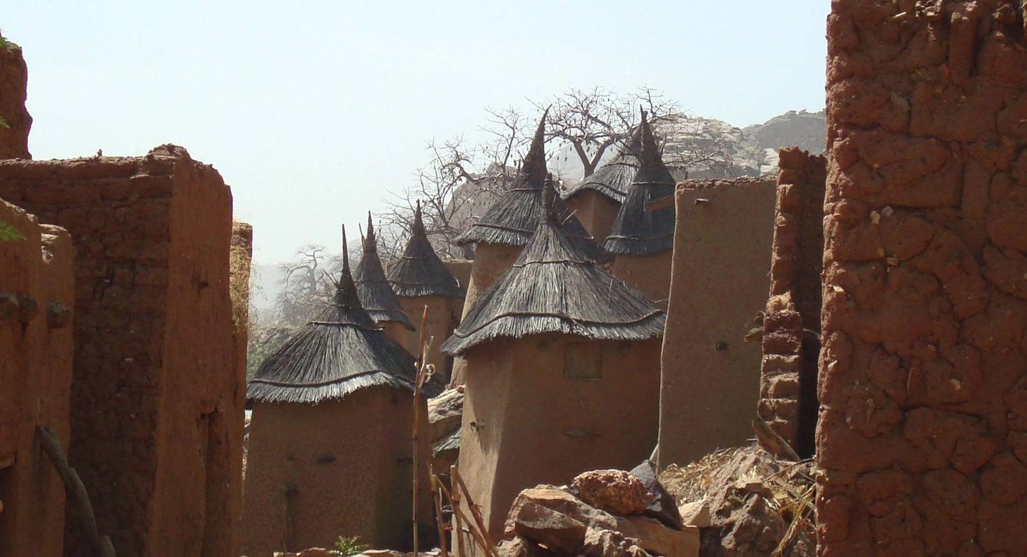 9. L'HABITAT DU PAYS DOGON